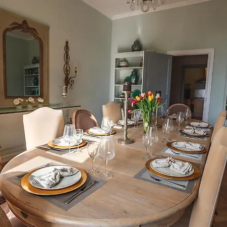 Elegant Retreat With Pool Near Mediterranean Coast 펜션 Florensac